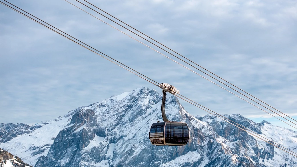 quasi 1000 metri di dislivello con vista sulle dolomiti: ha finalmente aperto la cabinovia più moderna d'italia