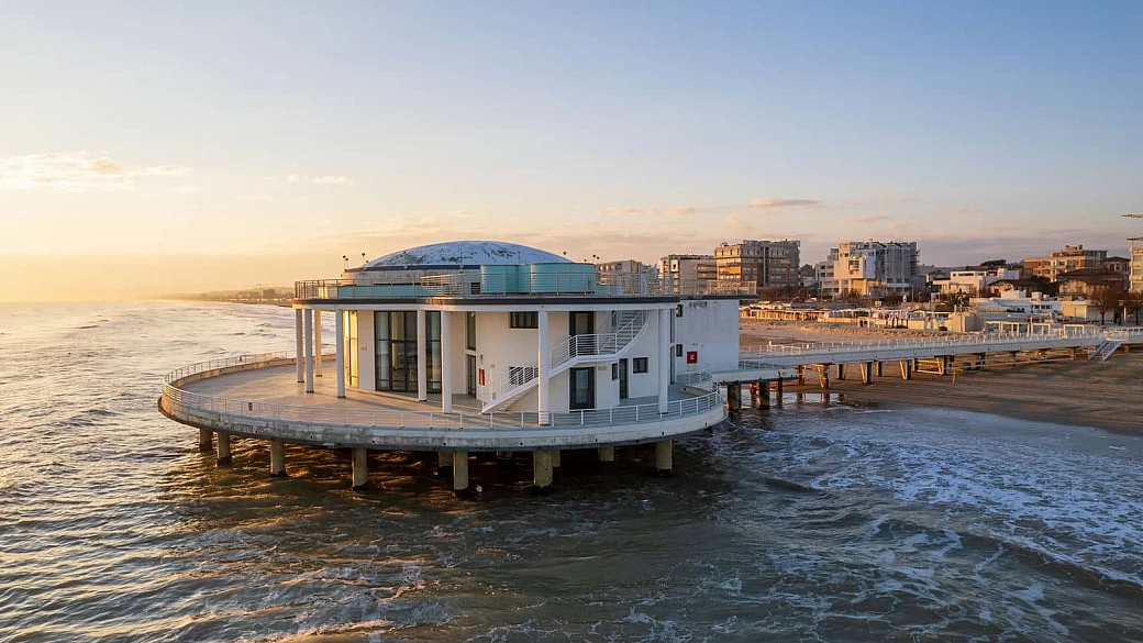 È il vero simbolo di questa città: ecco dove si trova la rotonda sul mare della canzone di fred bongusto