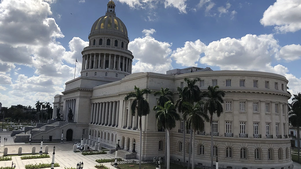 tg del turismo: notizie da cuba, golfo persico e sicilia
