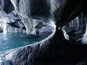 formazioni_marmoree_del_lago_general_carrera