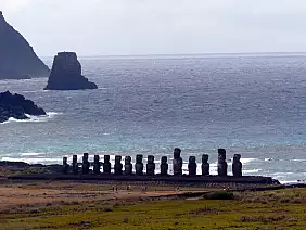 tongariki_da_ranu_raraku