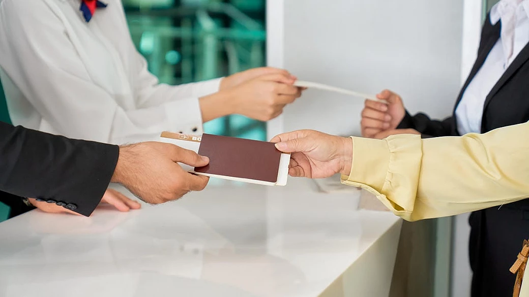 carta d'identità elettronica: cosa cambia dal 3 agosto per chi deve viaggiare