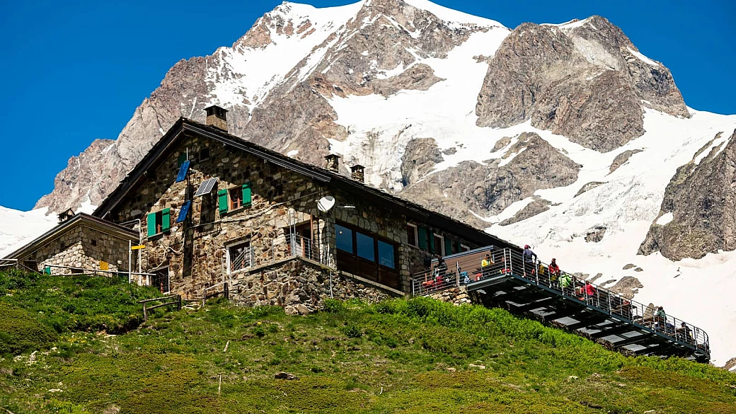 viaggio in camper tra le montagne della valle d’aosta