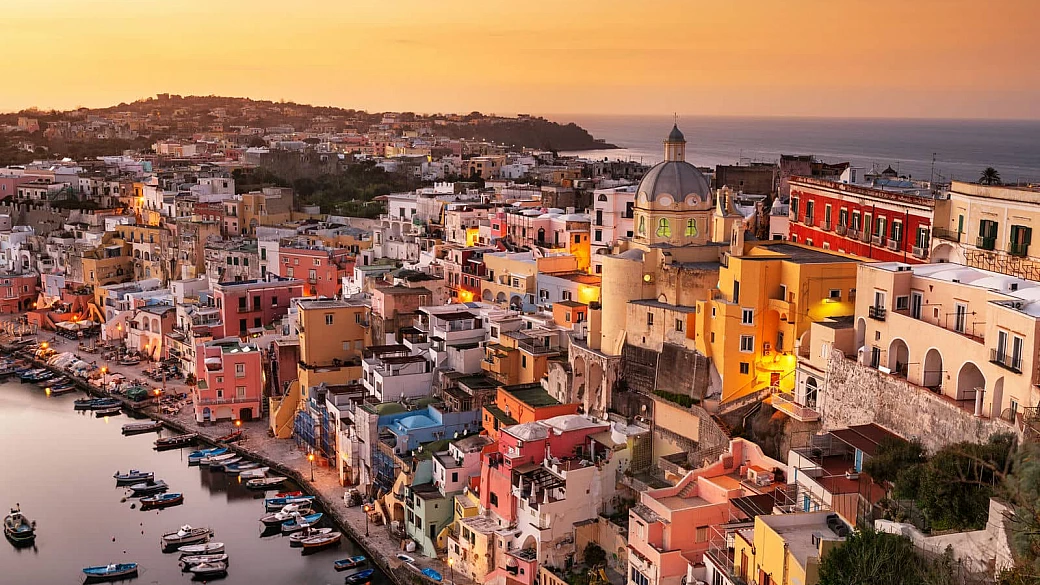 la più colorata d'italia: ho passato 5 giorni in quest'isola a inizio estate e non potevo sperare di meglio