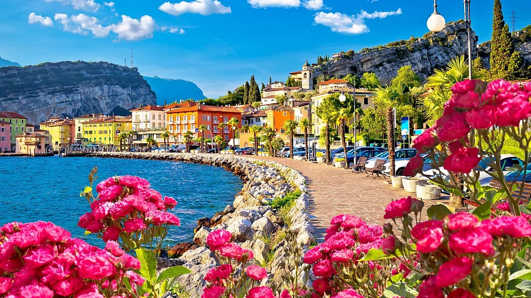 broccoli e windsurf: la strana coppia che ha reso celebre in tutto il mondo questo borgo del trentino