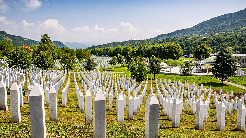 un viaggio nella memoria: i nostri 4 giorni in bosnia ed erzegovina tra srebrenica, tuzla e sarajevo