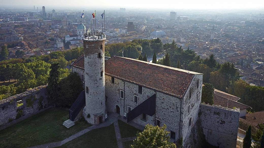 tg del turismo: notizie da brescia e peschiera del garda, fanano, pavia e bologna