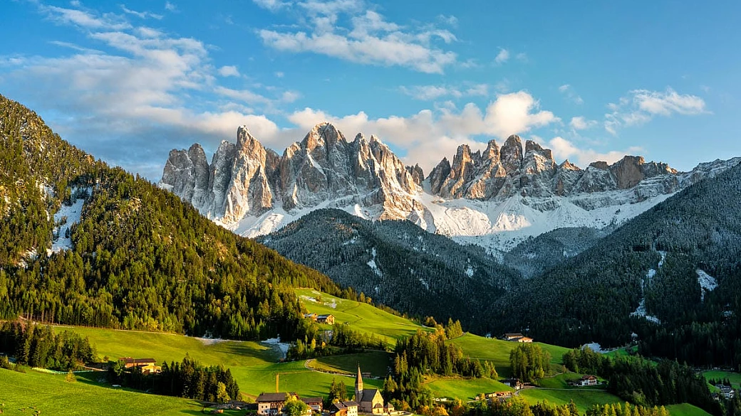 dolomiti in estate: un viaggio alla scoperta dei luoghi simbolo della grande guerra