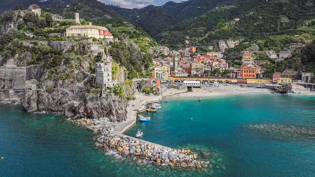 il lato 'storico' delle 5 terre è quello di un borgo dove ogni casa ha una storia da raccontare