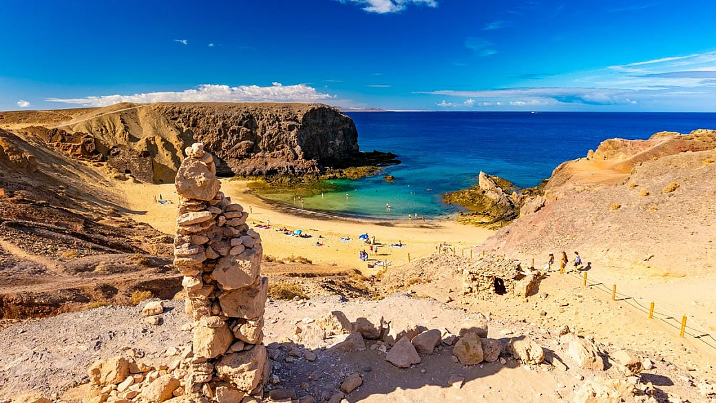 5 giorni bastano per innamorarsi dell'isola arcobaleno alle porte d'europa: qui tutto è selvaggio e accogliente allo stesso tempo