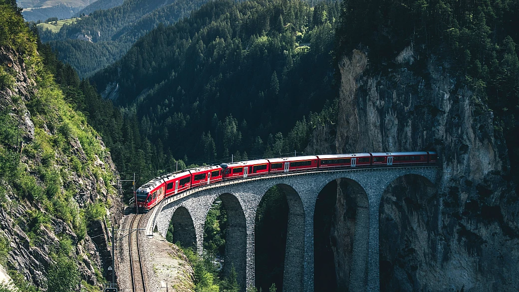 norvegia in treno: flåmsbana, una delle tratte ferroviarie più belle e ripide del mondo