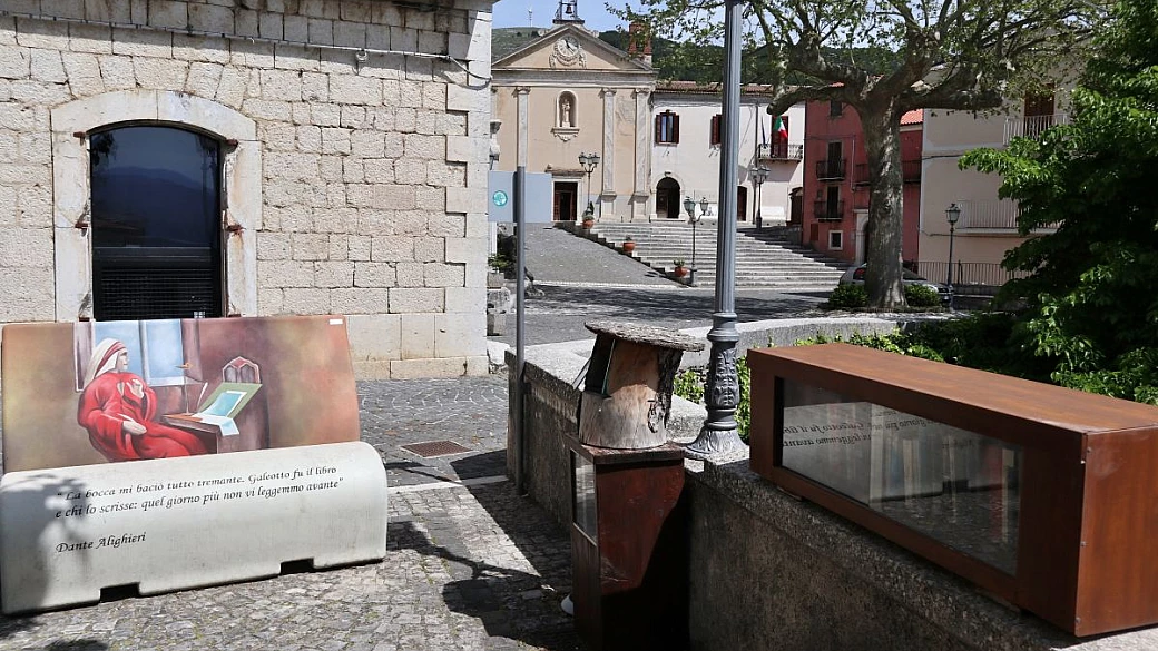 sembrava destinato a sparire, ma questo borgo del molise è tornato a vivere grazie all'amore per i libri