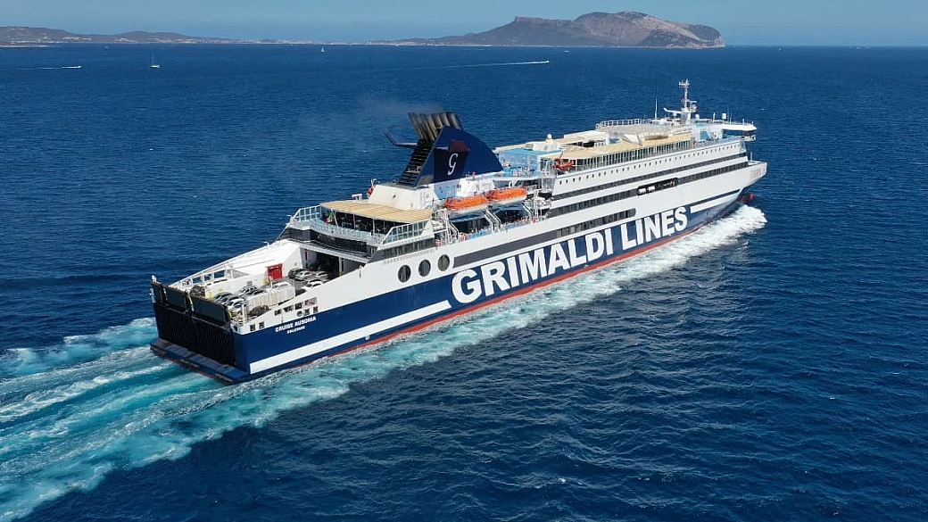 relax, comfort e libertà: un'avventura indimenticabile tra le bellezze del mediterraneo