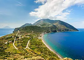 turistipercaso Filicudi,And,Salina,On,Backgrouns,,Aeolian,Islands,,Sicily,,Italy.