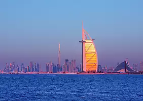 turistipercaso Dubai,,United,Arab,Emirates,,December,26,,2019:,Dubai,City,Skyline