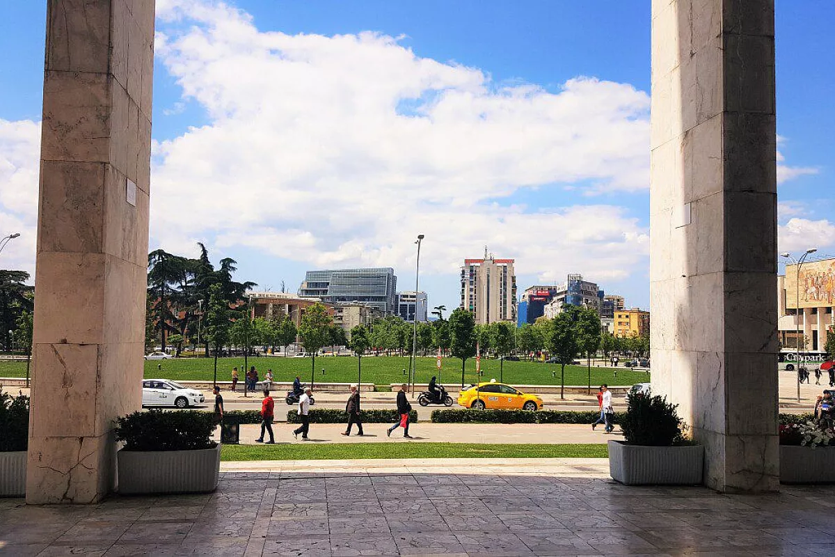 Tirana piazza Skanderberg