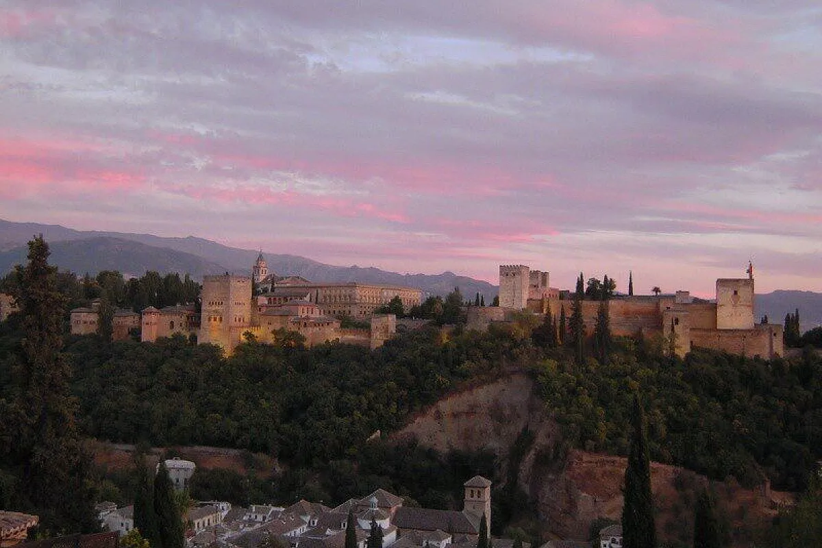 L'Alhambra di Granada vista dal mirador de San Nicolas