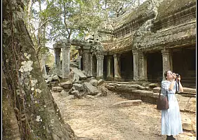 turistipercaso angkor-wat-9r3yg