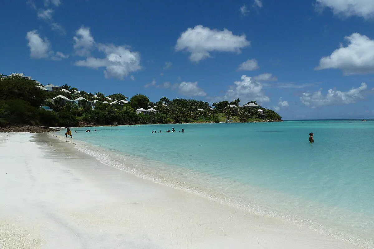 Antigua, consigli pratici per una vacanza fai da te