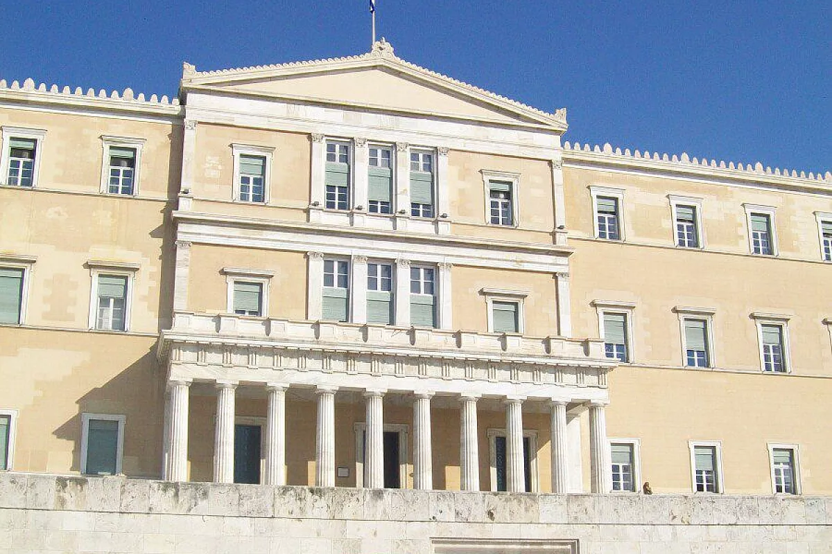 PARLAMENTO