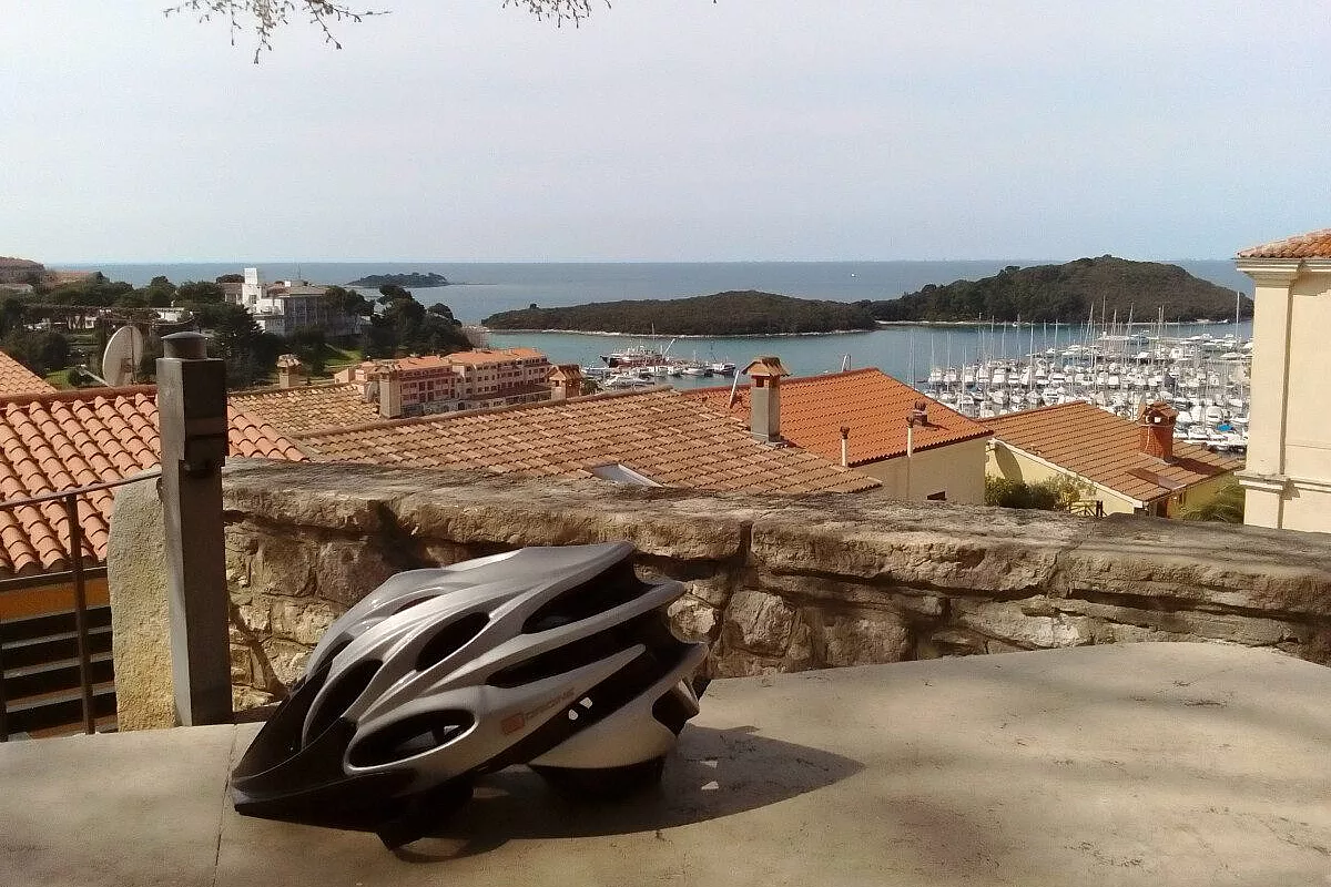 Uno dei belvedere di Vrsar/Orsera in Istria (Pasqua a Parenzo e dintorni in bicicletta)