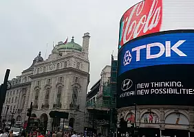 turistipercaso big-ben-palazzo-c2f27