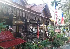 turistipercaso borneo-mzusk