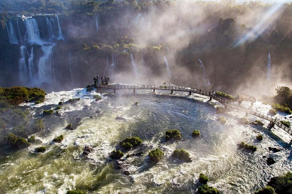 Cataratas de Iguaçu - Passarela da Garganta do Diabo