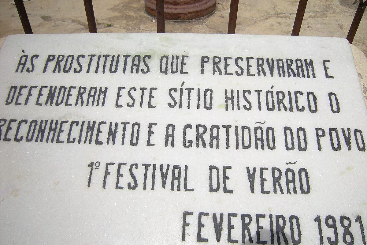 Sao Mateus Brasile. Unica città al mondo dove esiste un monumento in onore delle prostitute.