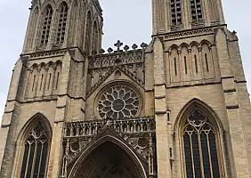 turistipercaso bristol-r28hd