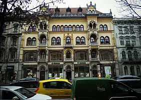 turistipercaso budapest-m87zz