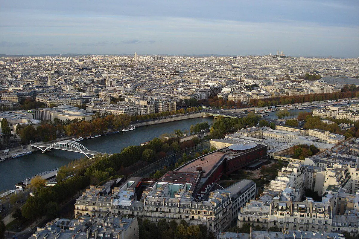 Paris: critique