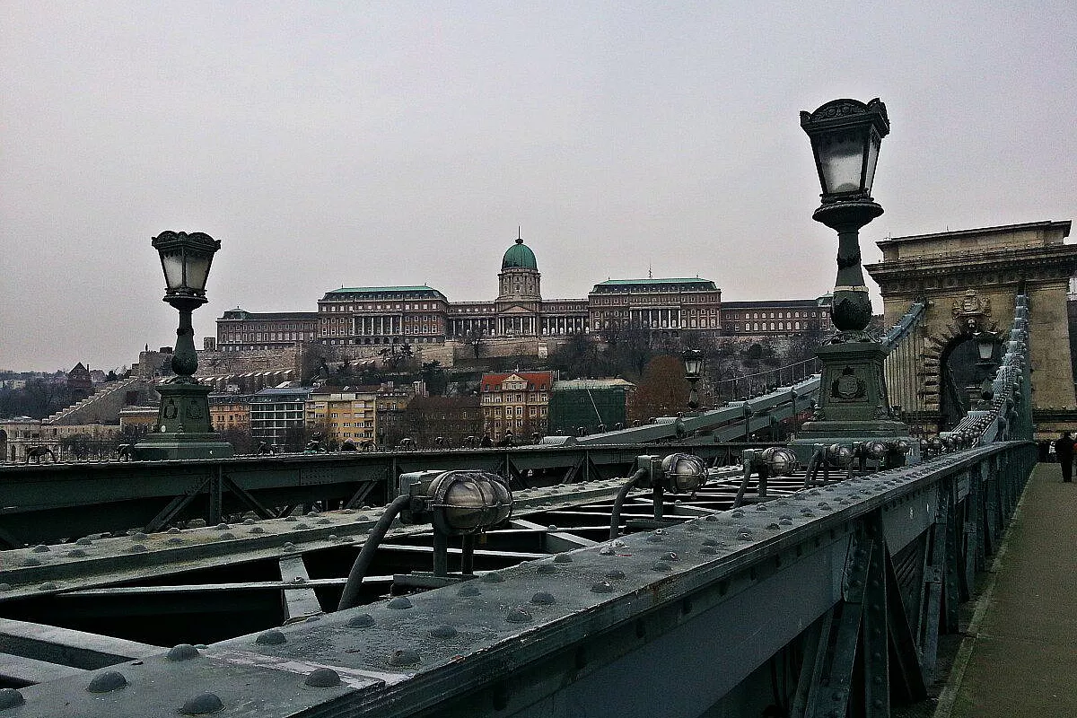 Royal Palace dal Ponte delle Catene