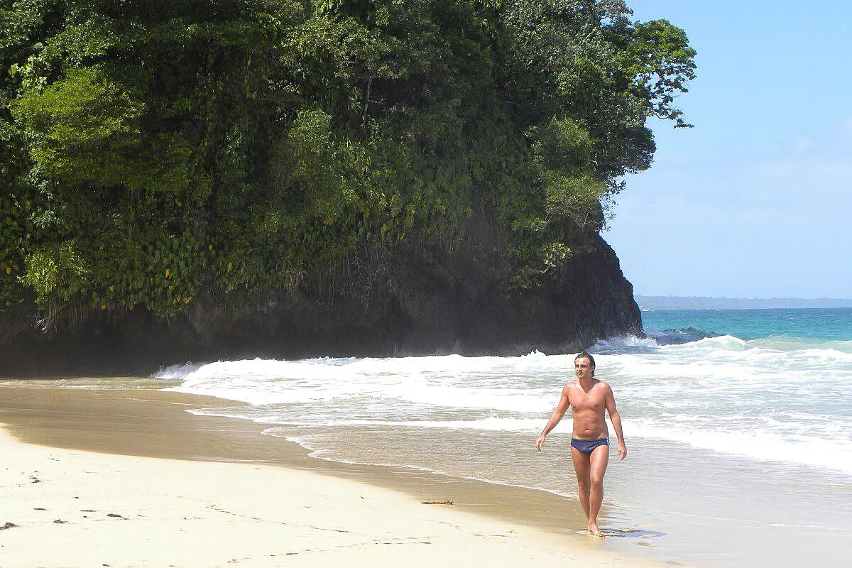 playa red frog