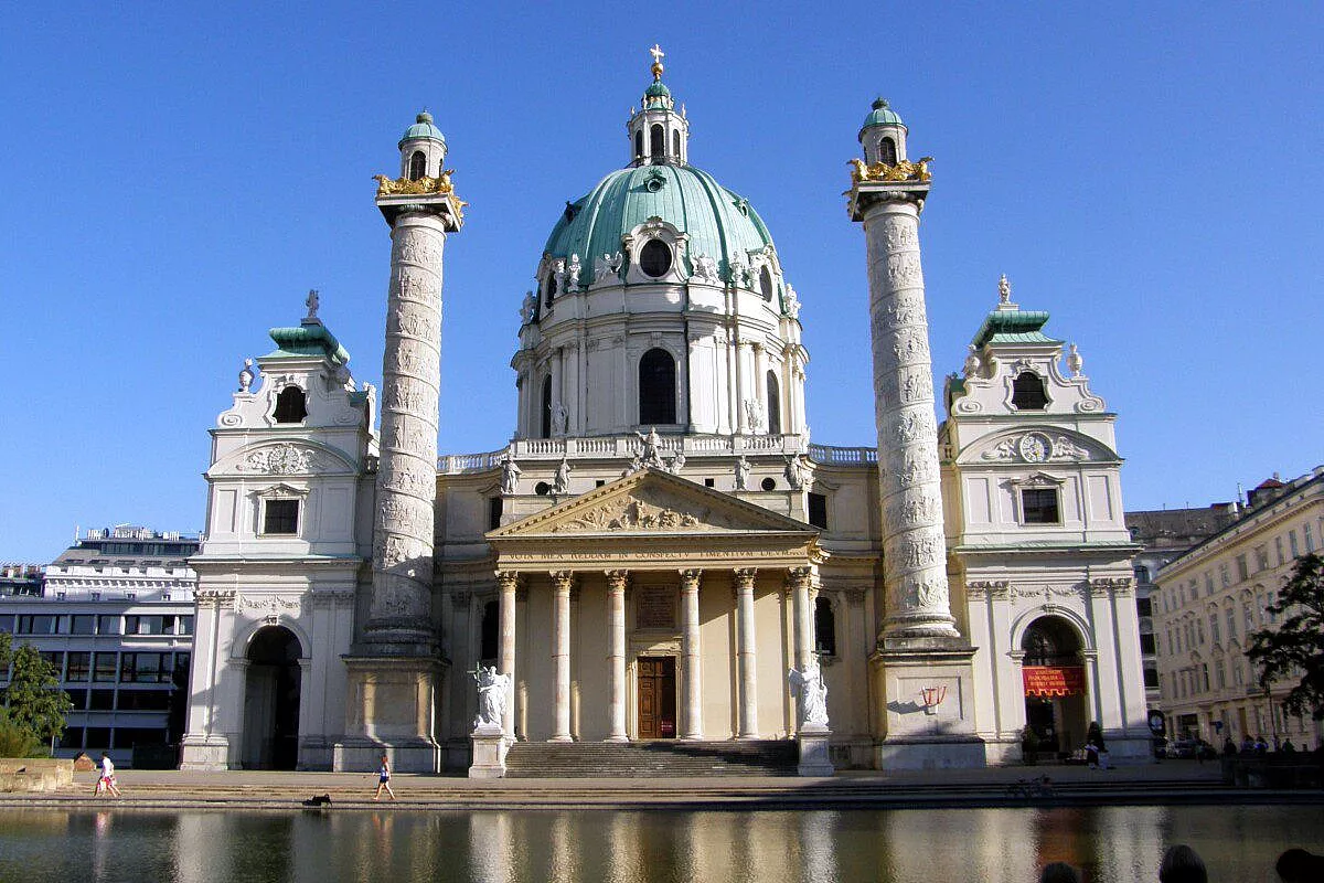 Vienna: Karlskirche