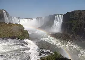 turistipercaso cascate-iguazu-kpnw6