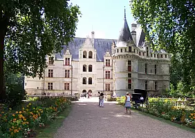 turistipercaso castelli-della-loira-francia-dwzzc