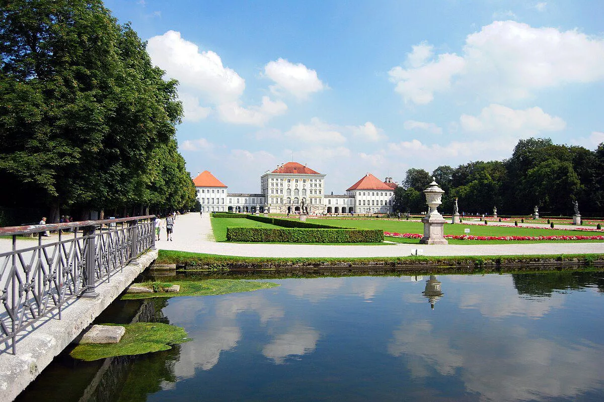 Nymphenburg: Panoramica della bella residenza e dei suoi giardini
