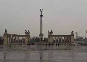 turistipercaso castello-di-buda-pcsug