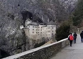 turistipercaso castello-di-miramare-w7jm6