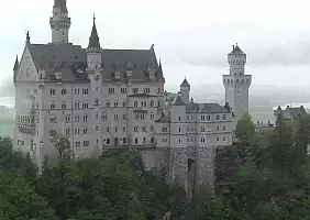 turistipercaso castello-di-neuschwanstein-5xm1z