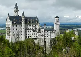 turistipercaso castello-di-neuschwanstein-k91cc