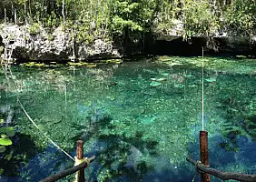turistipercaso cenote-dos-ojos-kt98x