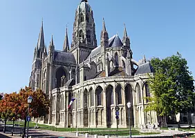 turistipercaso chez-mere-pourcel-a-dinan-9x2er