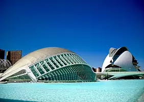 turistipercaso citta-delle-arti-e-delle-scienze-di-valencia-76xu3
