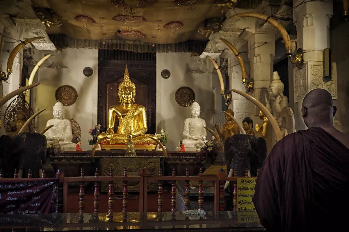 Tempio del sacro dente di buddha a kandy