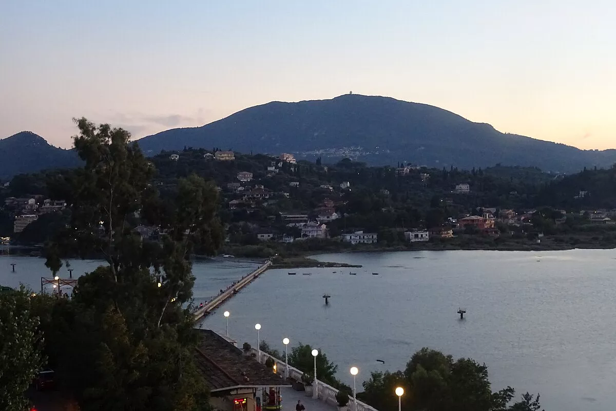 Dalla città di kerkyra a Mouse Island,per scoprire un angolo di Corfù legato ad antiche tradizioni