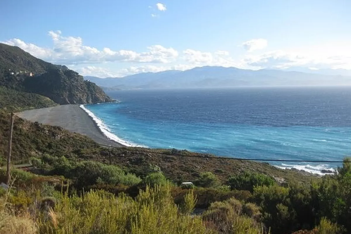 Corsica – Capo Corso – A proposito di distributori