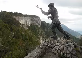 turistipercaso cortina-eyk9s