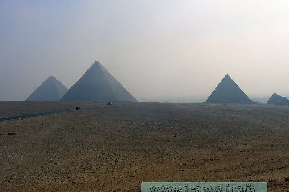 Altopiano Di Giza, le Piramidi